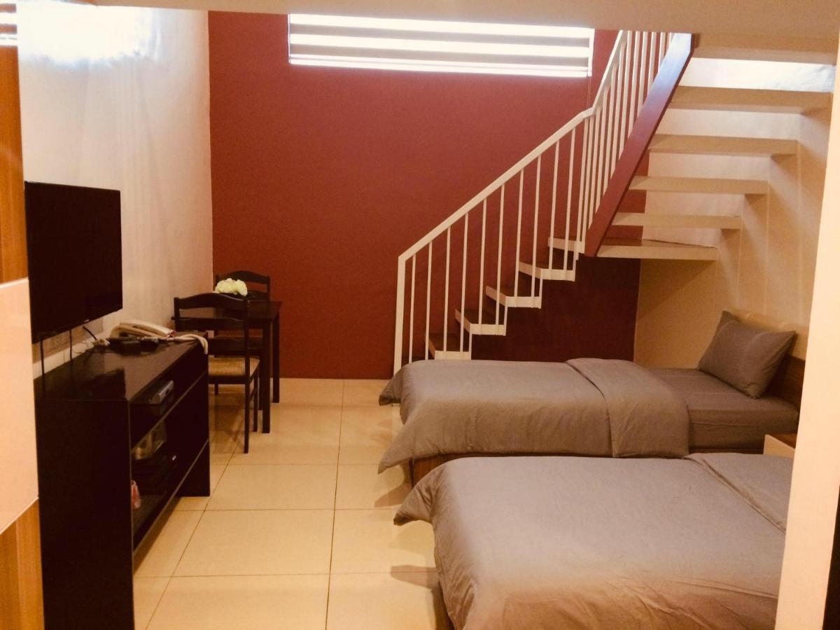 Ybc Grand Hotel Olongapo Ngoại thất bức ảnh