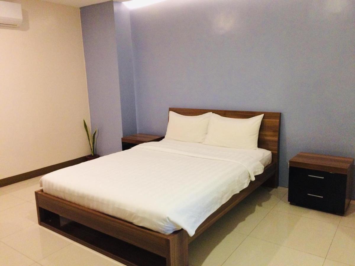 Ybc Grand Hotel Olongapo Ngoại thất bức ảnh