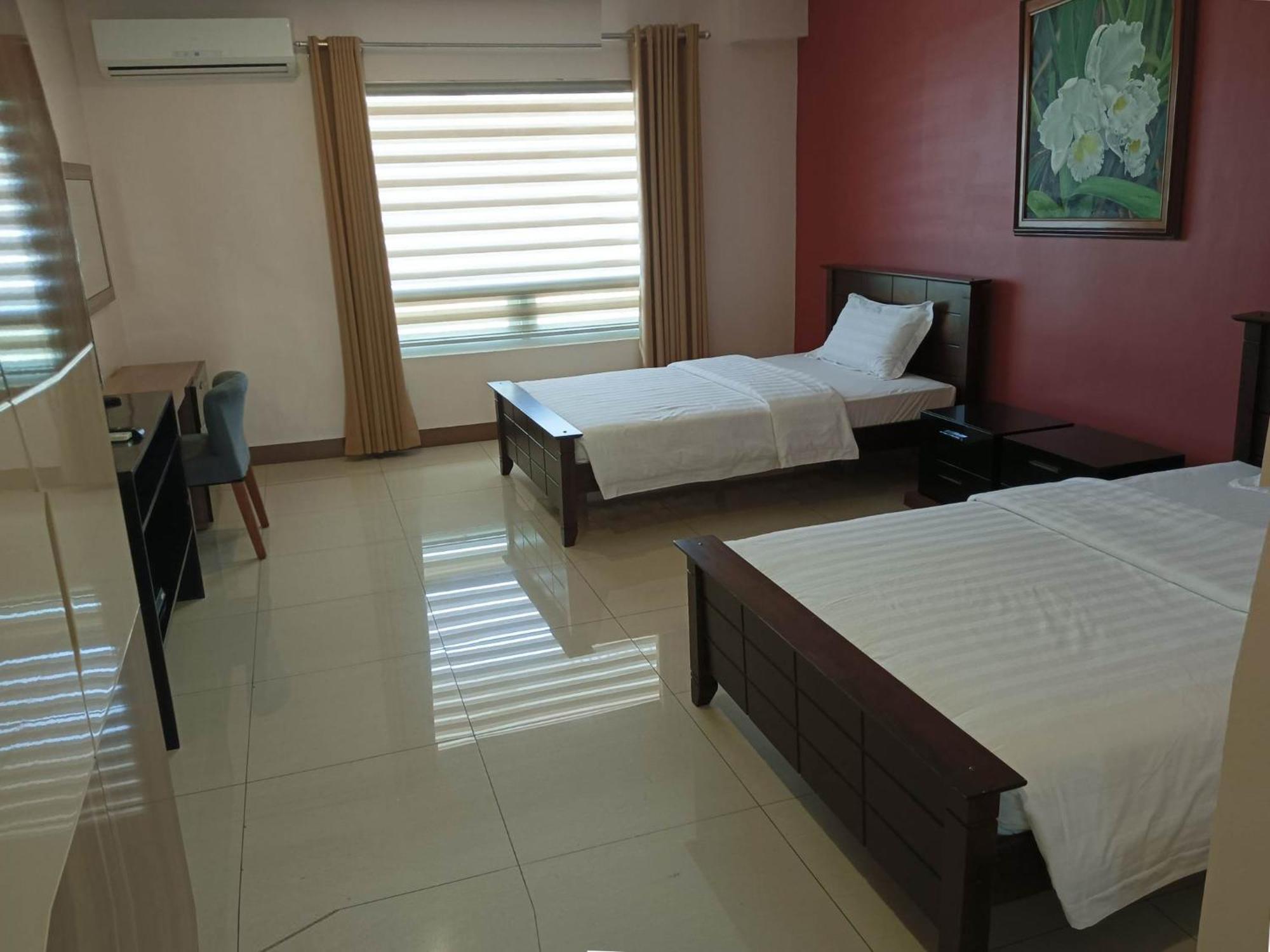 Ybc Grand Hotel Olongapo Ngoại thất bức ảnh